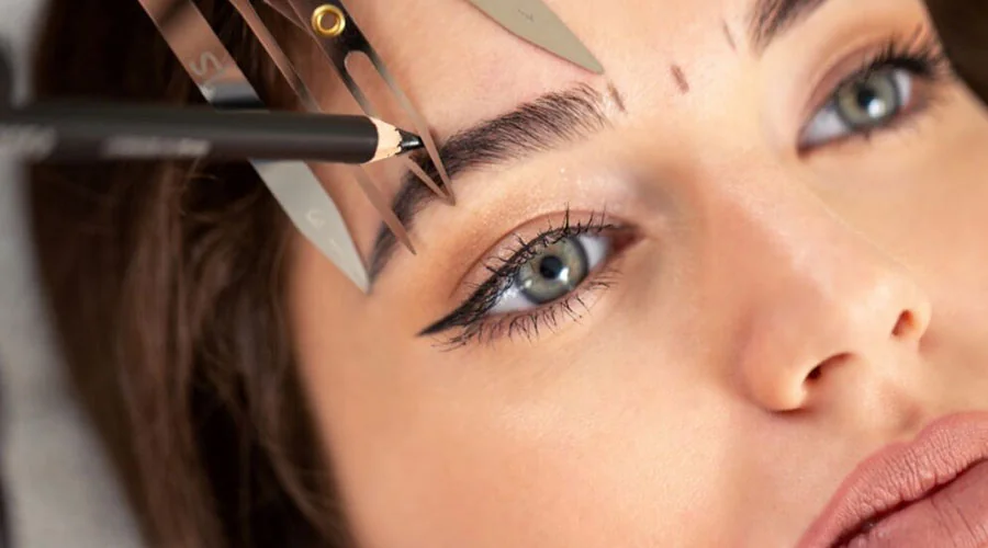 Altın Oran Kaş Alımı ve Pudralama